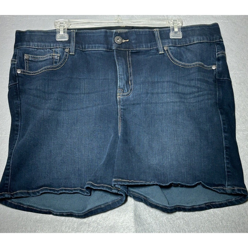 TORRID Women's Blue Jean 4.5" Inseam Shorts Plus Size 18 Dark Stretch Waist